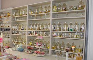 فروشگاه آروماتری Aromaterie