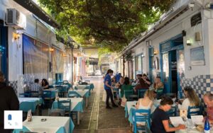 رستوران‌گردی با طعم غذای محلی